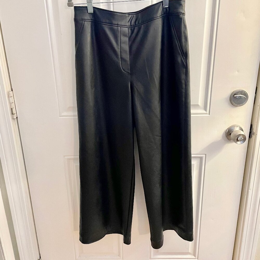Spanx Wide Leg Faux Leather Cropped Pants. Size M. EUC